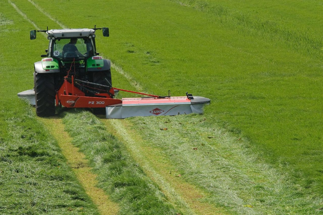 neerhalen Megalopolis sjaal Kuhn trommelmaaier voor achteraanbouw PZ – Zwienenberg Markelo