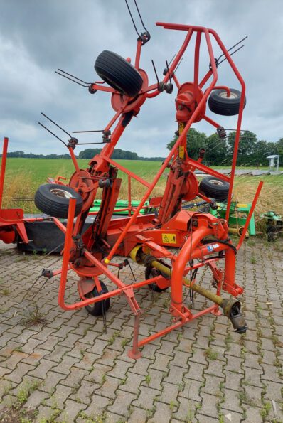 KUHN 6 ELEMENTS SCHUDDER (VERKOCHT!!)